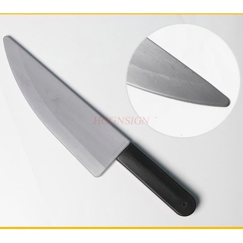 ハロウィーンの小道具は、血液先の尖ったナイフのパフォーマンス - Cosplay Prop Axe のレビューと価格